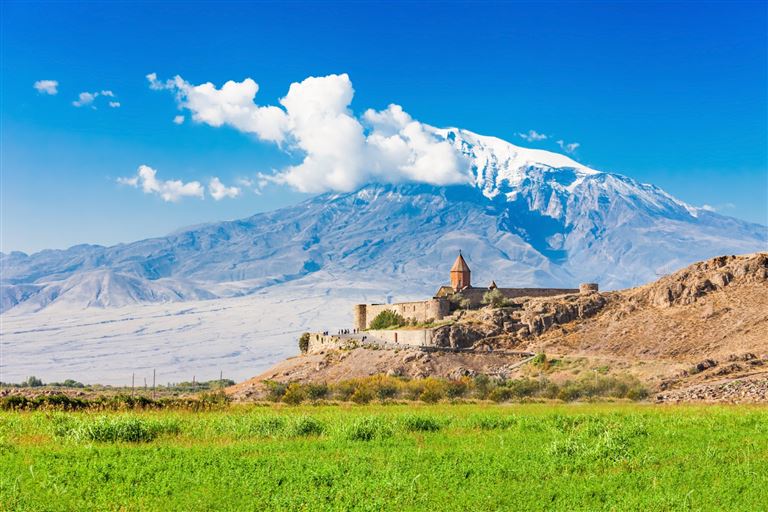 Entdeckungen am Fuße des Ararat ©saiko3p/adobestock
